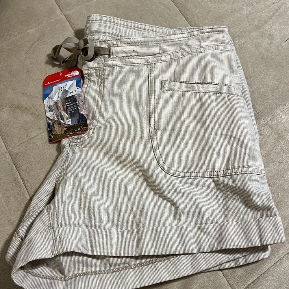 The North Face Athleisure Outdoor Larison 4” Short